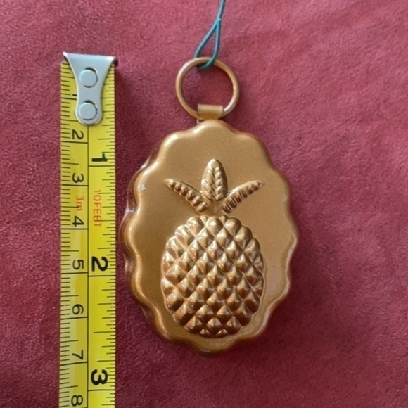 Brass color Pineapple Christmas ornament OS - Picture 3 of 4